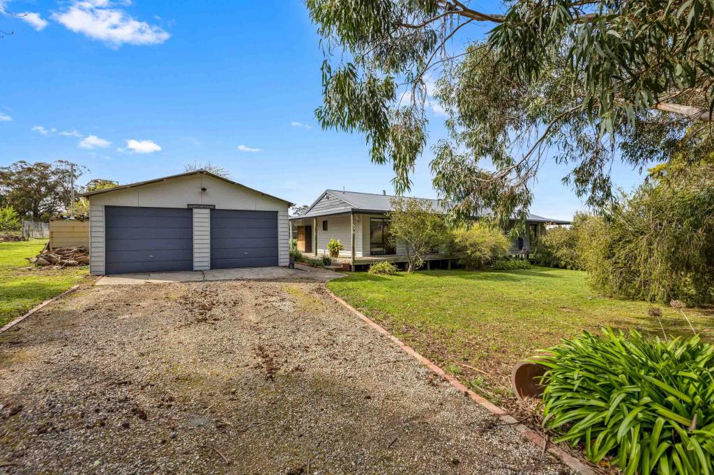 690 Snowgum Rd, Berringa, VIC 3351