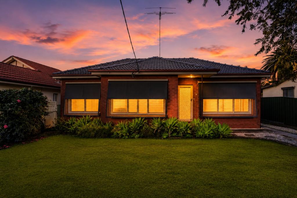 38 & 38A COLLEGE ST, CAMBRIDGE PARK, NSW 2747