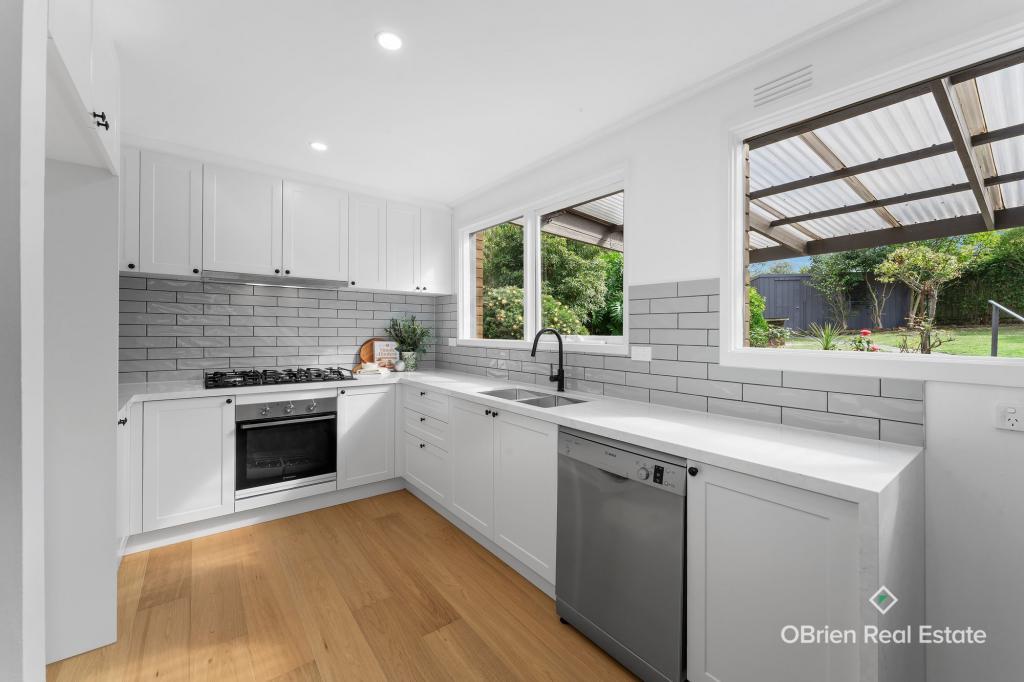 9 Glenora Dr, Vermont, VIC 3133