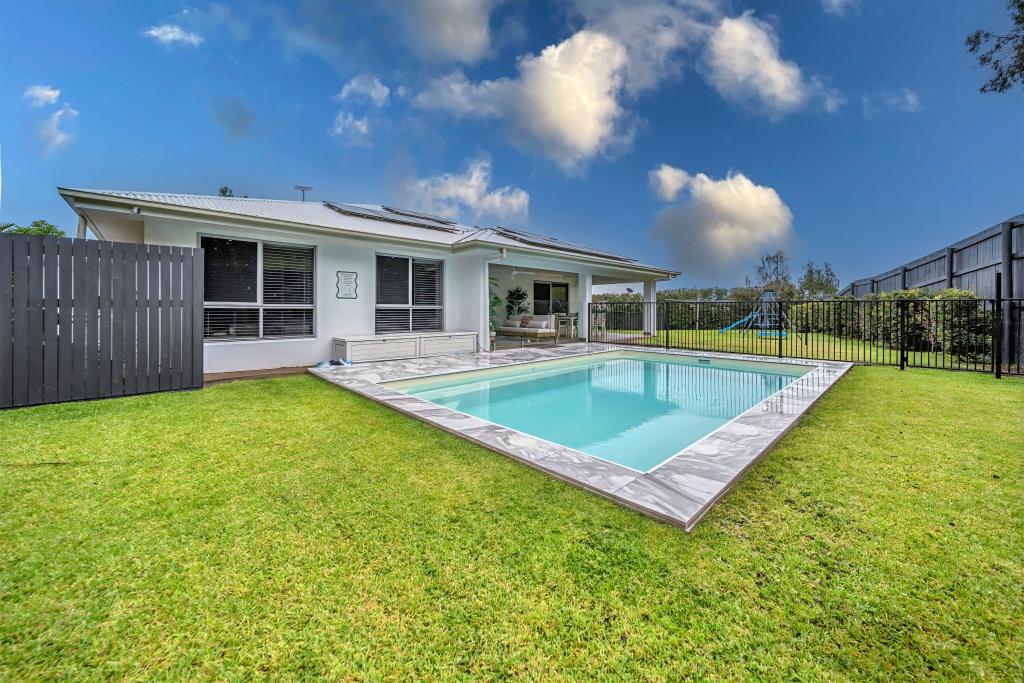 41 Endeavour Cct, Cannonvale, QLD 4802