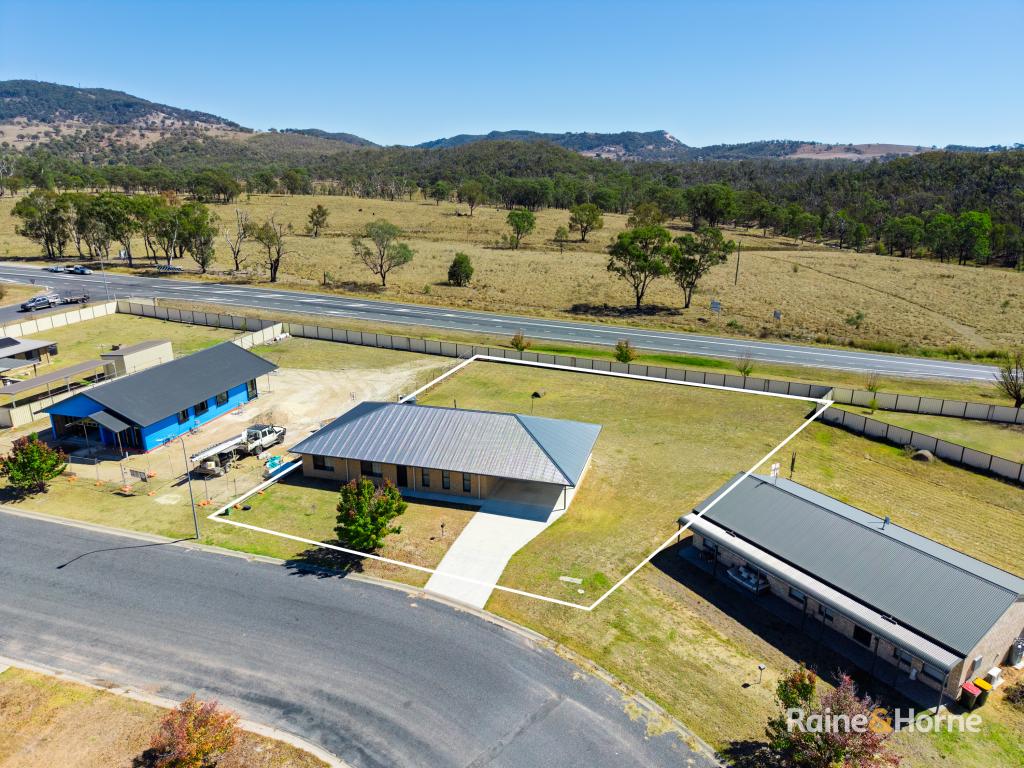 5 Parkes Dr, Tenterfield, NSW 2372