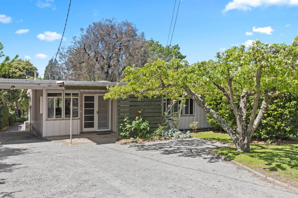 18 PINEWOOD AVE, RINGWOOD EAST, VIC 3135