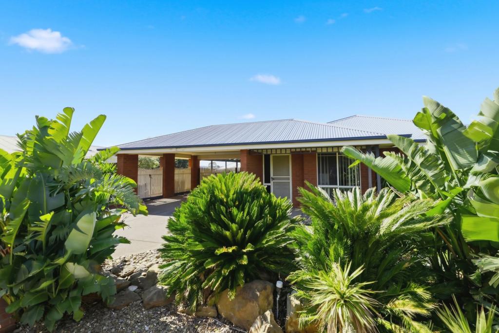 6 Hamilton Ct, Bacchus Marsh, VIC 3340