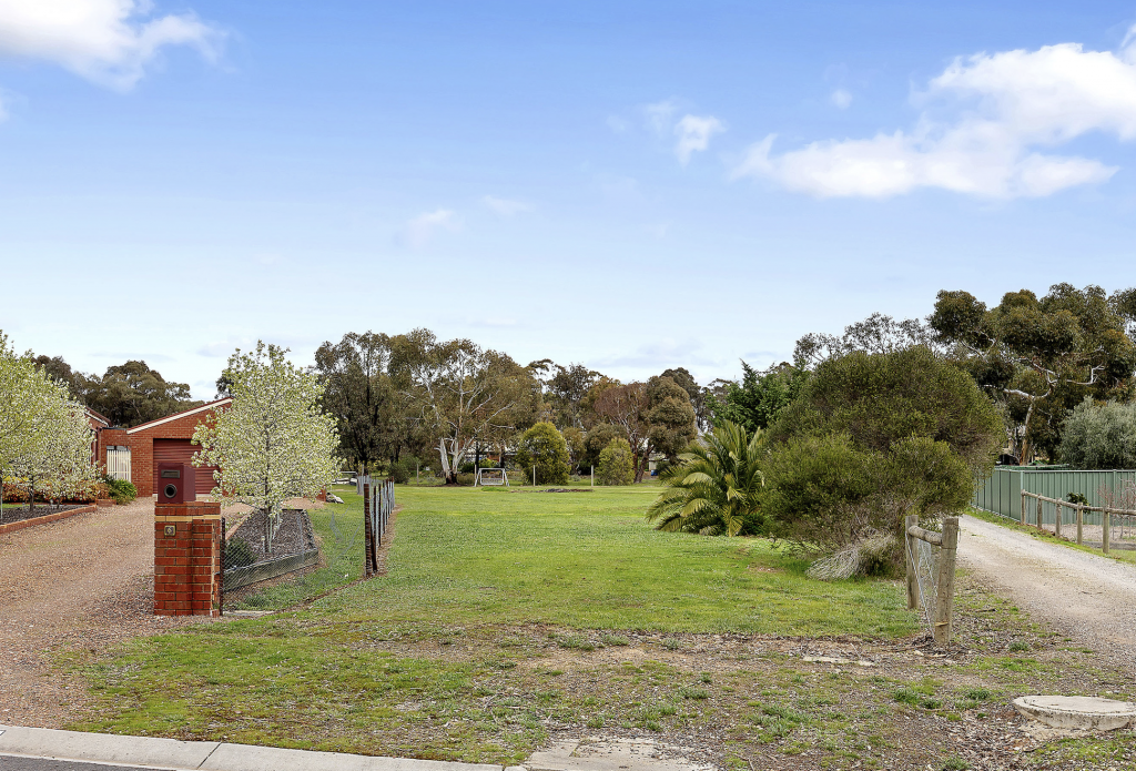 6a Stephen Ct, Maiden Gully, VIC 3551