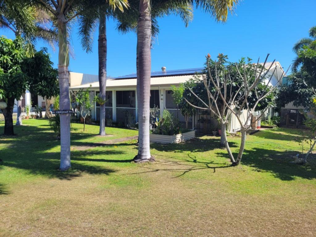 17 Trevally St, Taylors Beach, QLD 4850