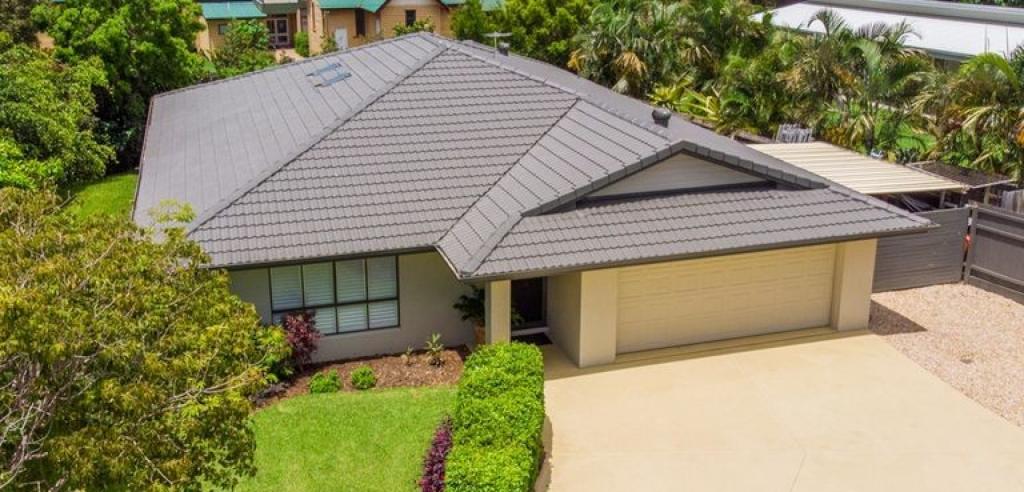 4 Mast Ct, Redland Bay, QLD 4165