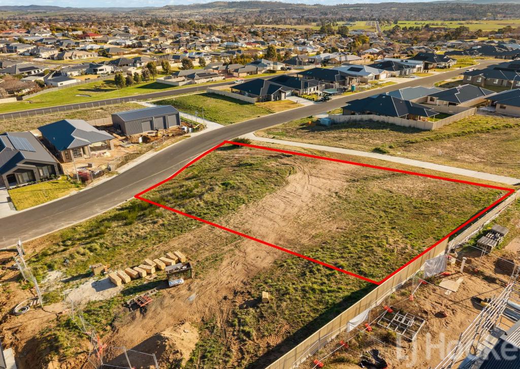 49 BRENNAN DR, KELSO, NSW 2795