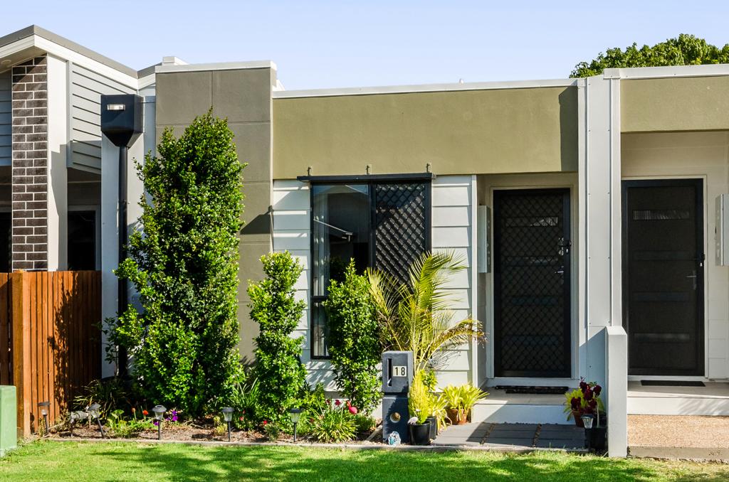 18 Lawrie Ave, Oonoonba, QLD 4811