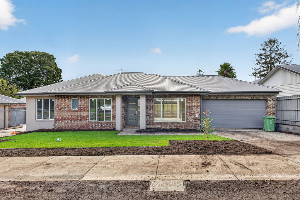 8/25 EOTHEN LANE, KILSYTH, VIC 3137
