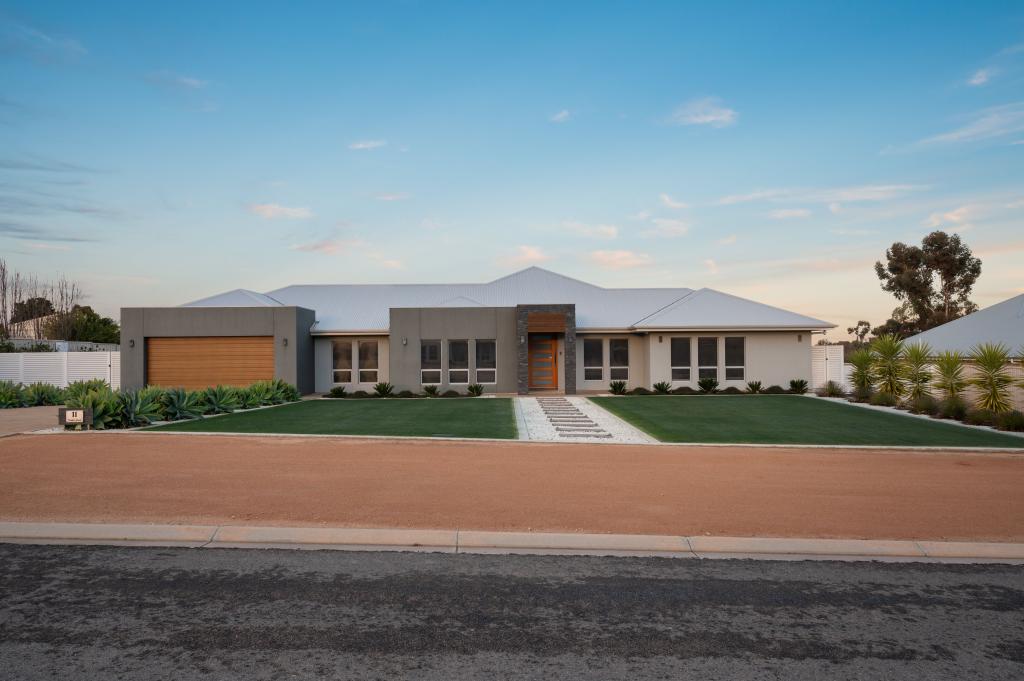 11 Duthie Ct, Paringa, SA 5340