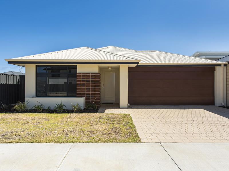 4 Lovage St, Treeby, WA 6164