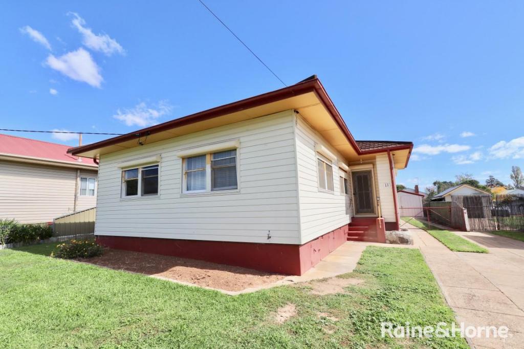 11 Fish Pde, Gormans Hill, NSW 2795