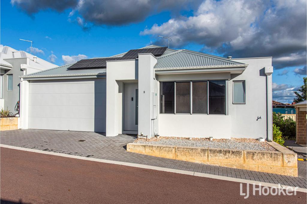 5/107 Owtram Rd, Armadale, WA 6112