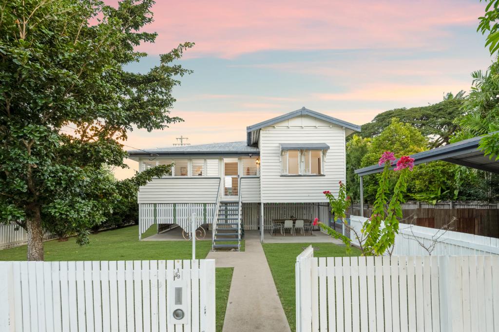 19 Sturges St, Hermit Park, QLD 4812