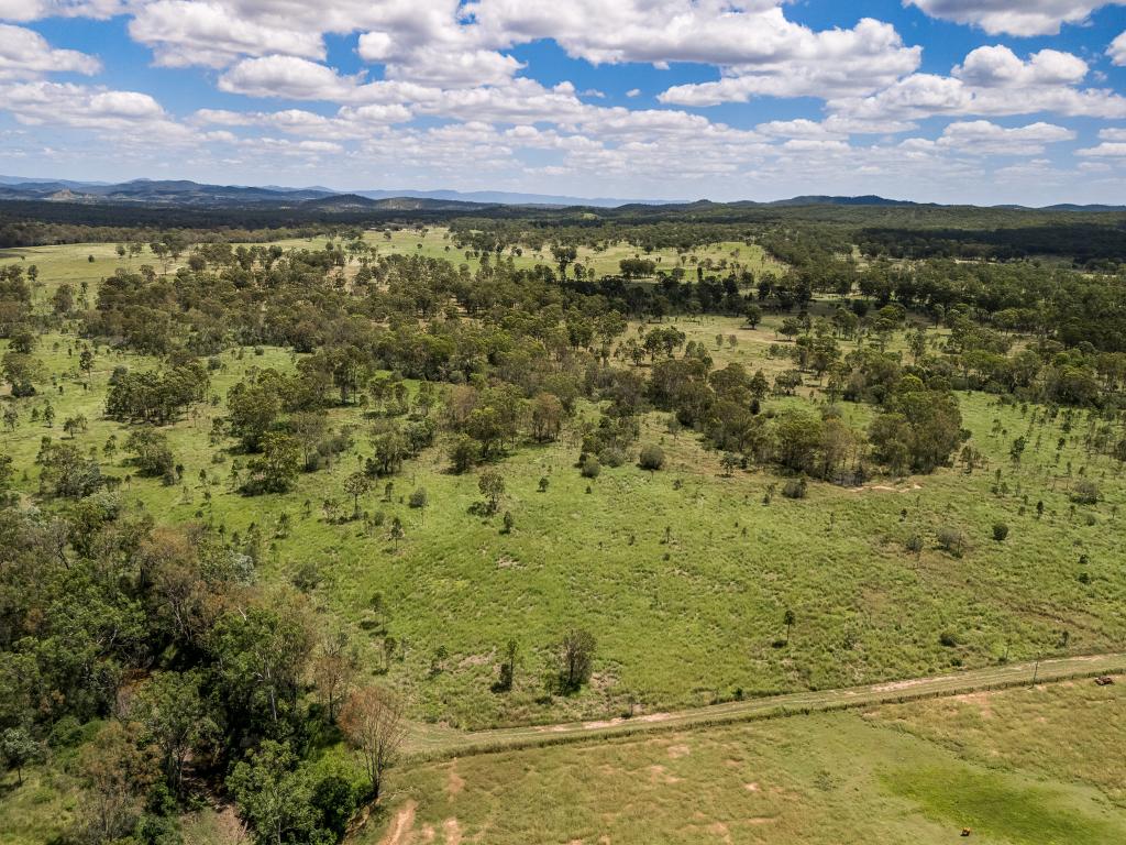 359 Tableland Rd, Wooderson, QLD 4680