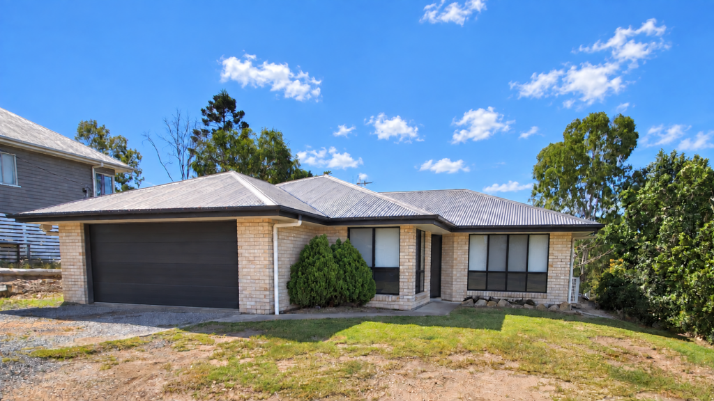 10 Pearson St, Mount Perry, QLD 4671