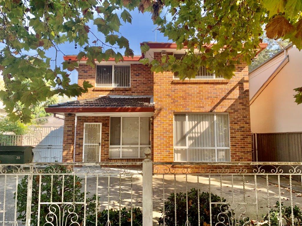 38 Barbara St, Fairfield, NSW 2165