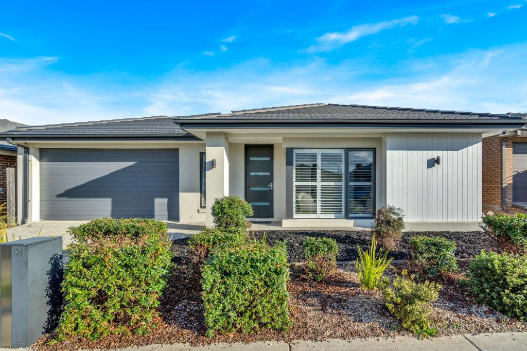 91 Golf Links Dr, Beveridge, VIC 3753