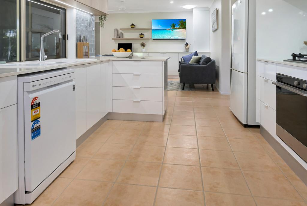 12 Cambridge Ave, Andergrove, QLD 4740