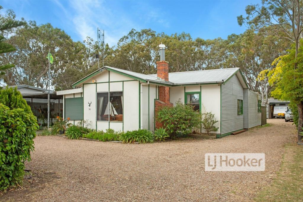 51 Sixth Ave, Raymond Island, VIC 3880