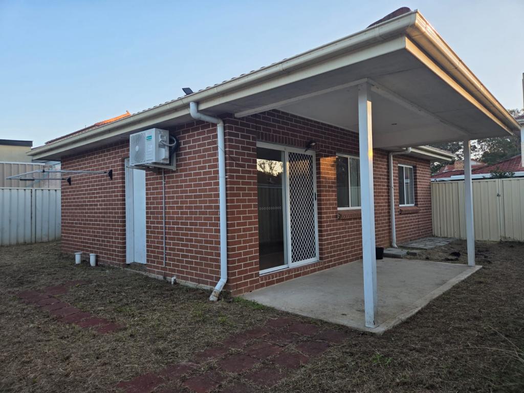 31a Lorikeet Cres, Green Valley, NSW 2168