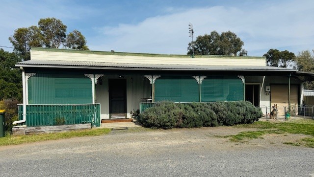 10 Rutherford St, Charlton, VIC 3525