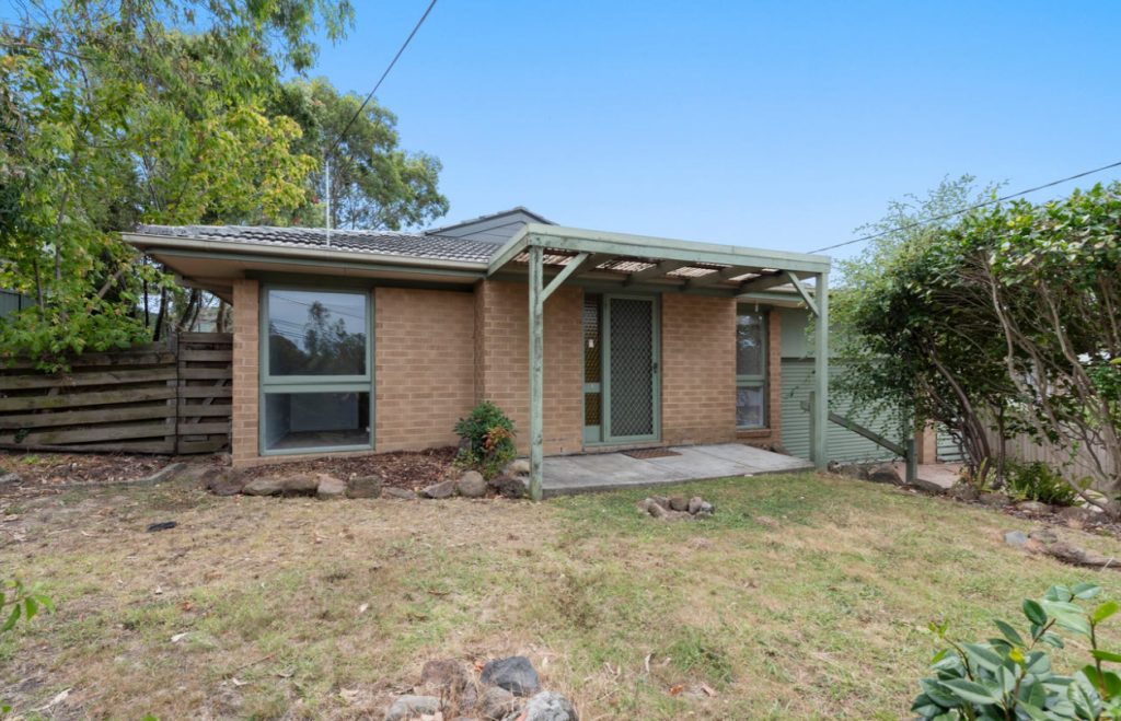 18 Lynn Dr, Ferntree Gully, VIC 3156