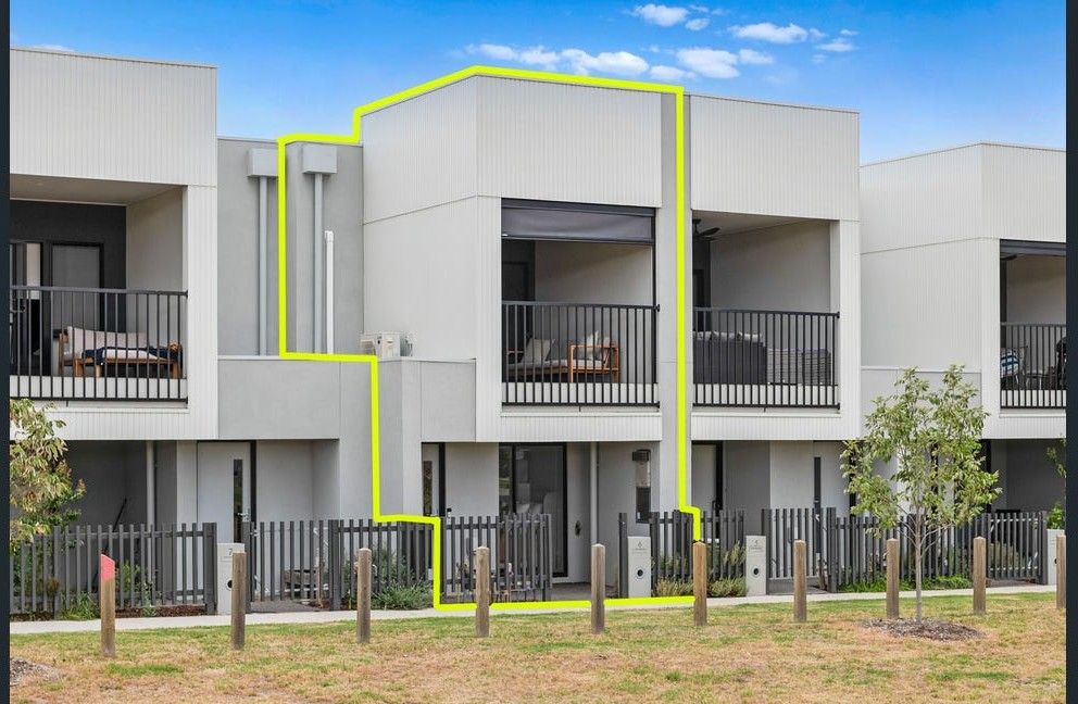 6 Adelita Lane, Cranbourne South, VIC 3977