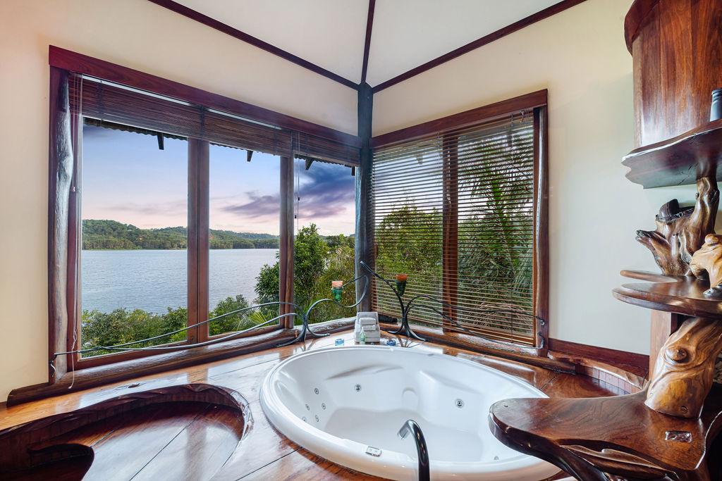 207 Narrows Rd, North Maleny, QLD 4552