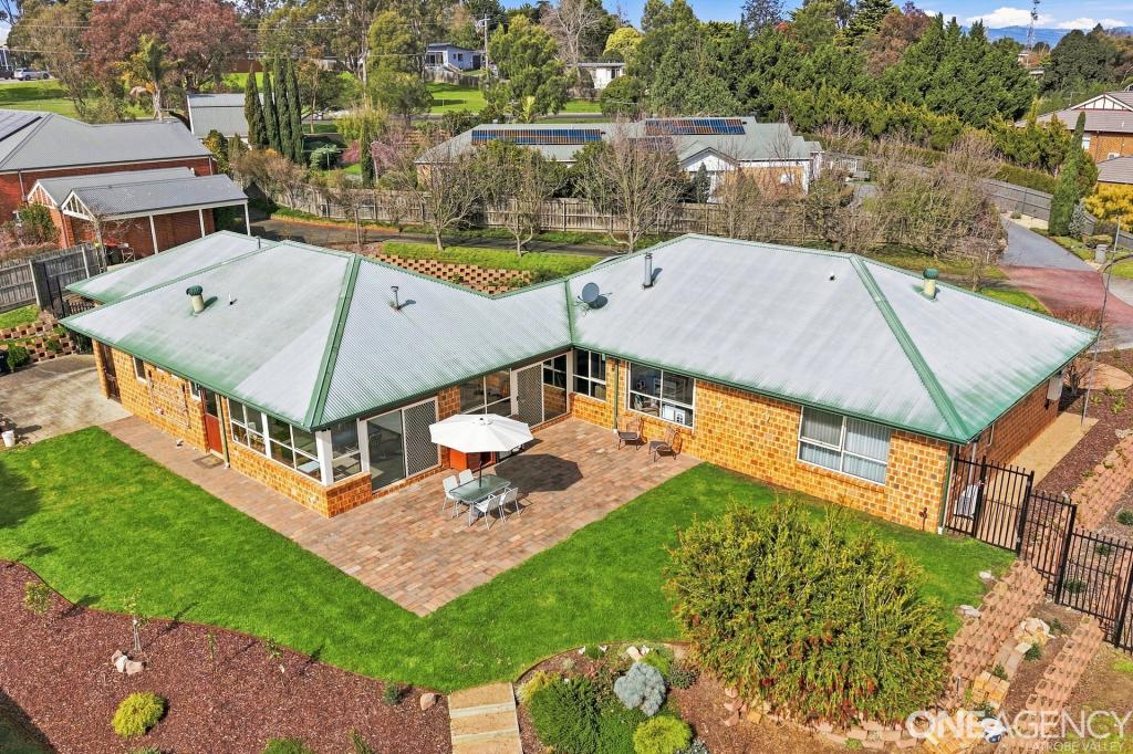 10 Manor Rise, Morwell, VIC 3840
