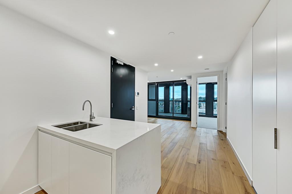 906/3 Young St, Box Hill, VIC 3128