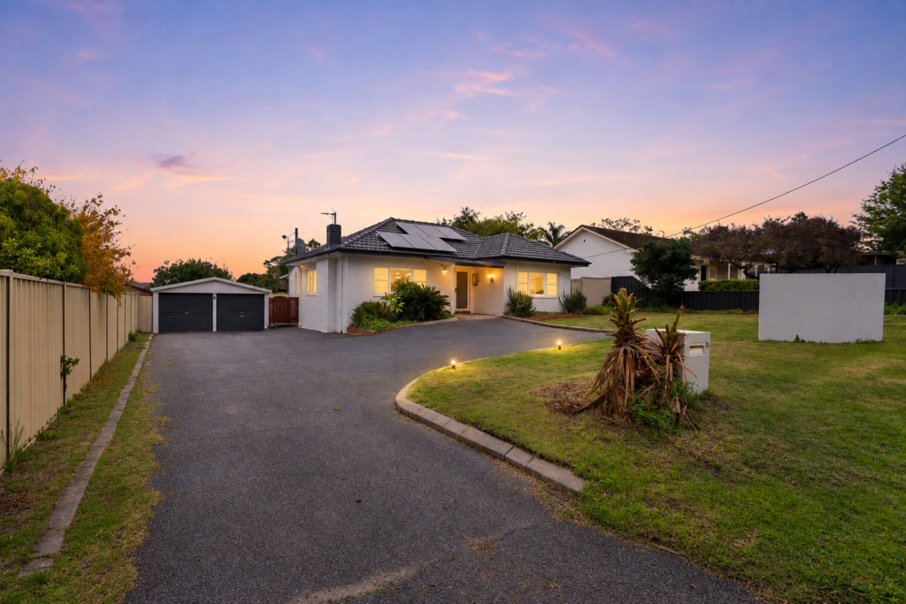 11 Myles Rd, Swan View, WA 6056