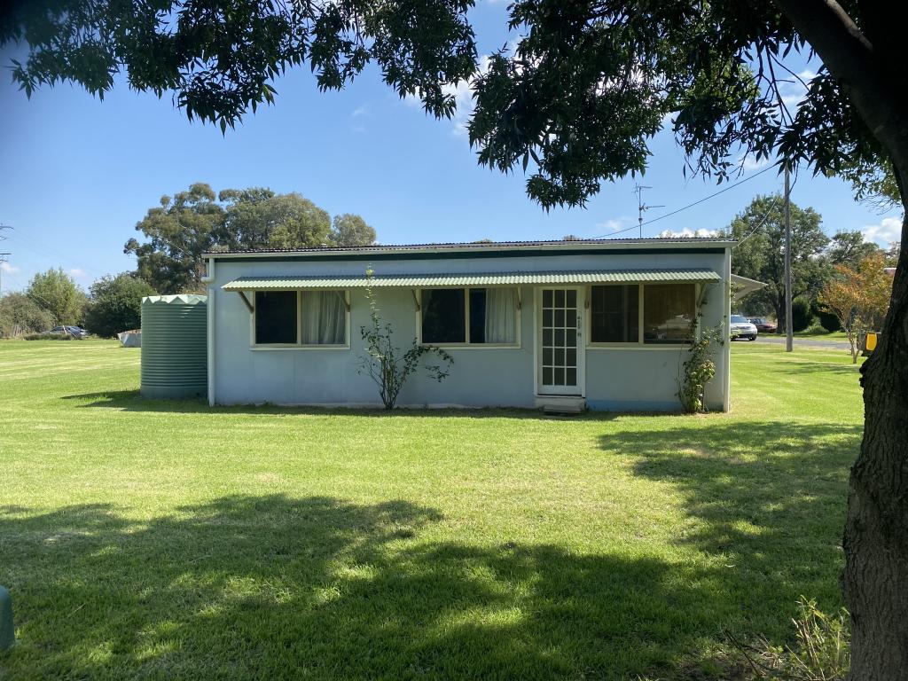 45 Railway Ave, Coolah, NSW 2843