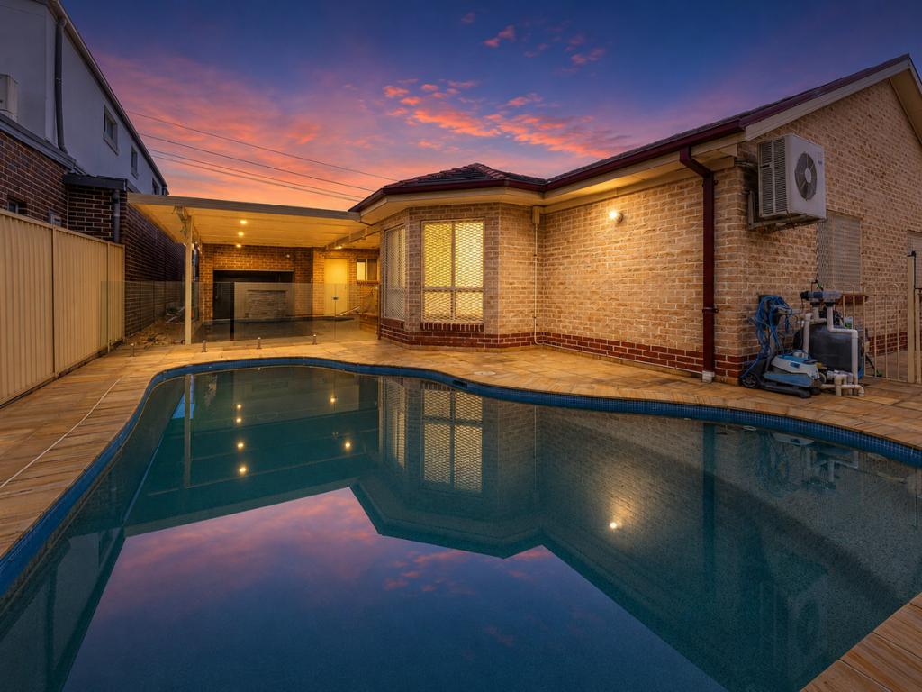 51 Desmond St, Merrylands, NSW 2160