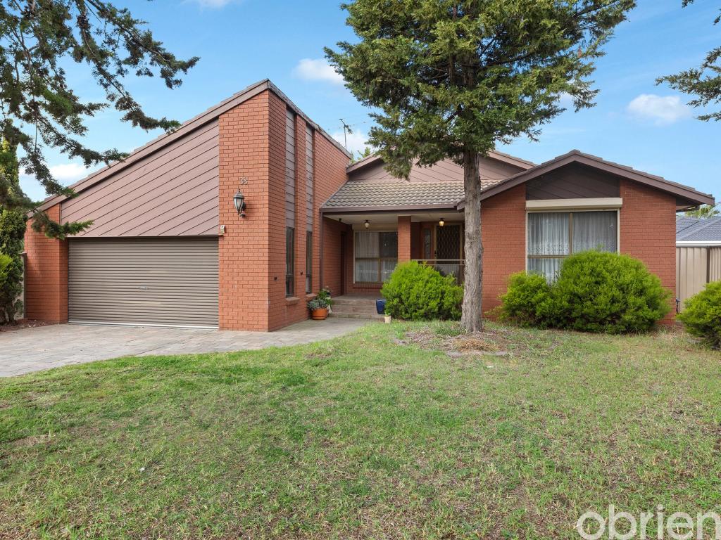 38 SOMERSET DR, SUNSHINE NORTH, VIC 3020