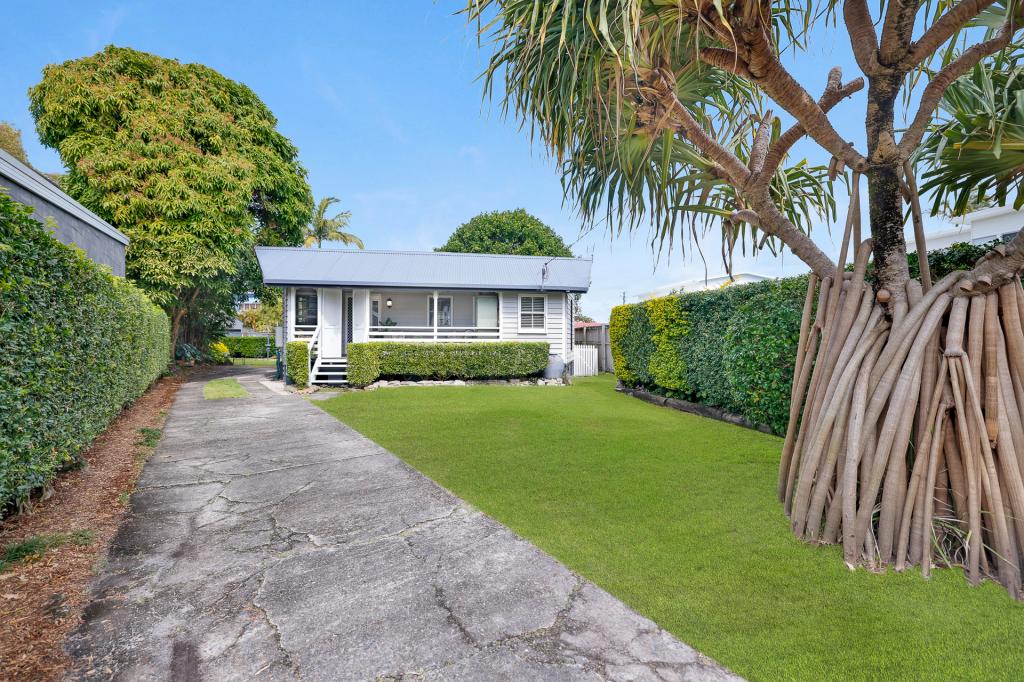 26 Banksia Bdwy, Burleigh Heads, QLD 4220