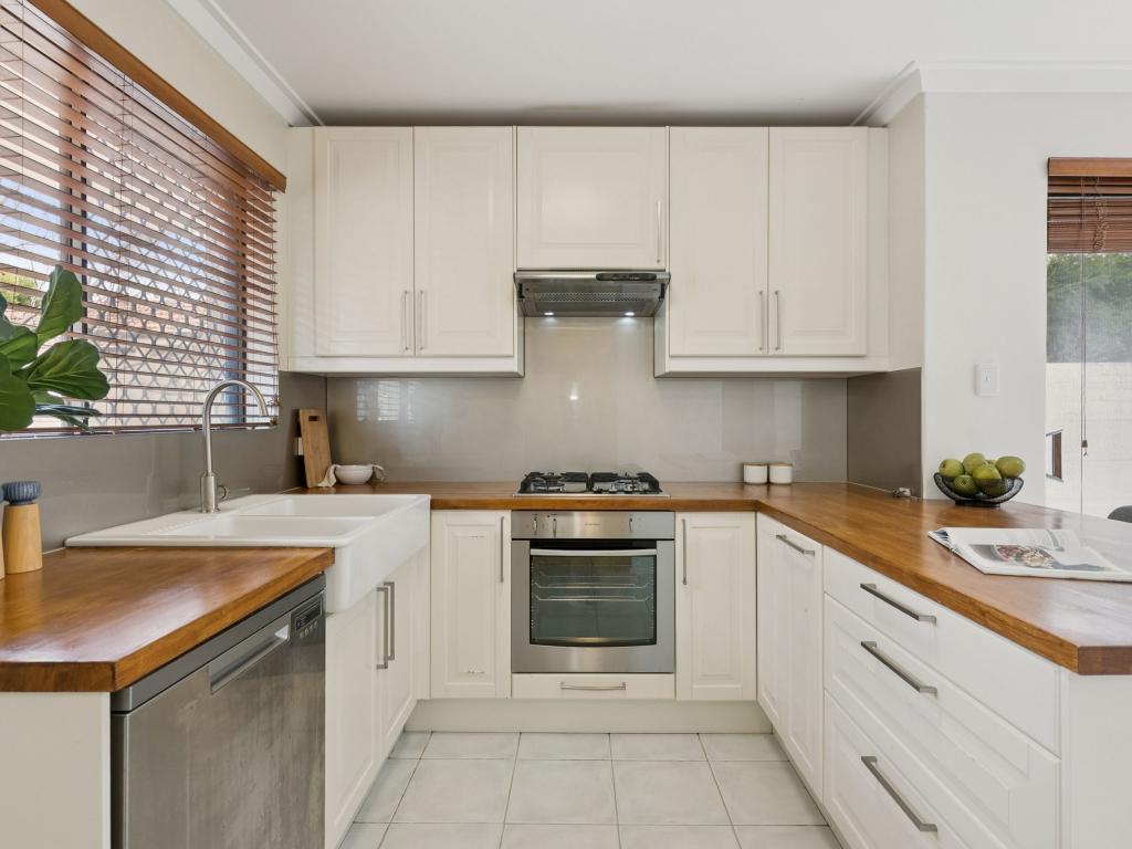 4/99 Clydesdale St, Como, WA 6152