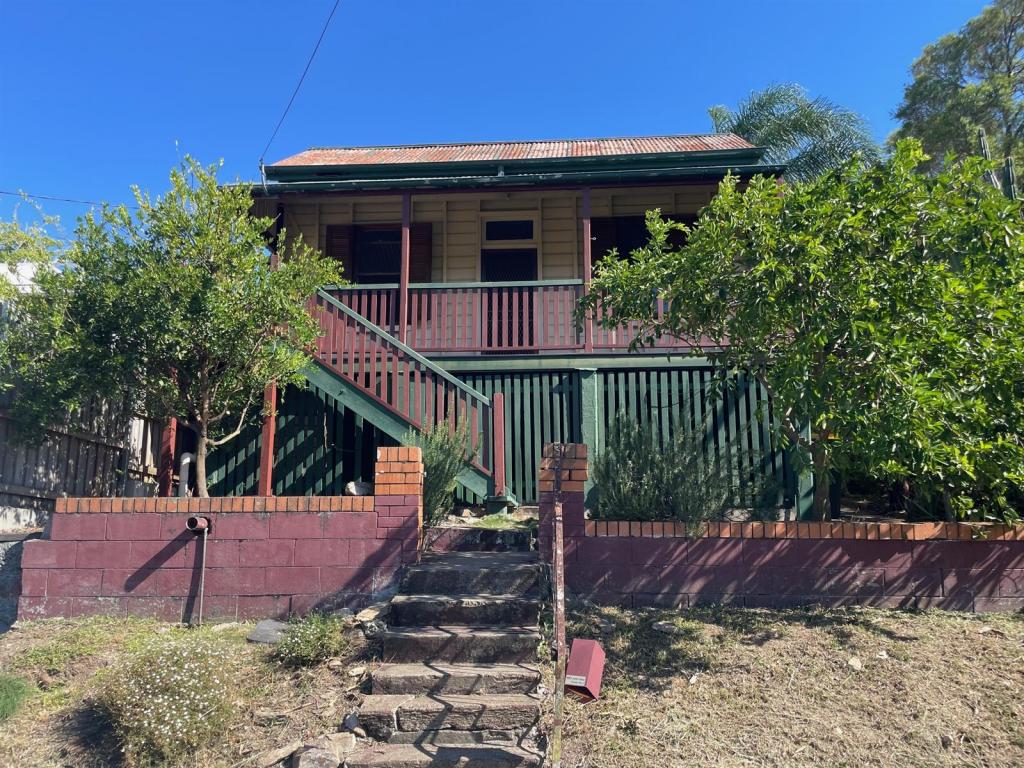 27 BANCROFT ST, KELVIN GROVE, QLD 4059