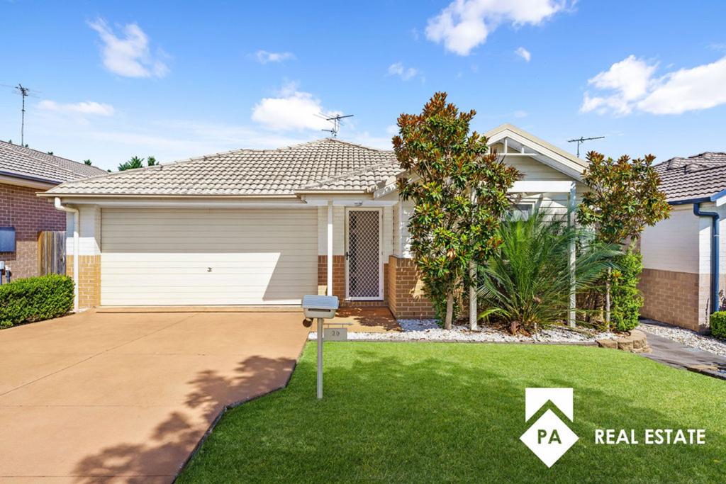 20 Greenfield Cres, Elderslie, NSW 2570