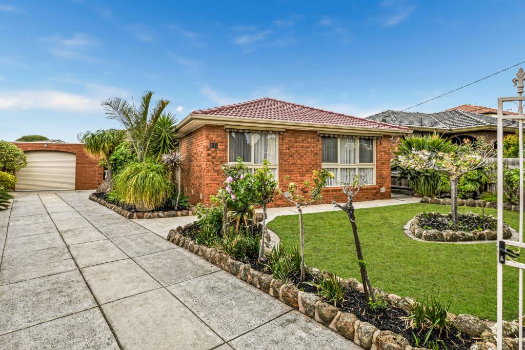 16 Glenelg Dr, Clayton South, VIC 3169