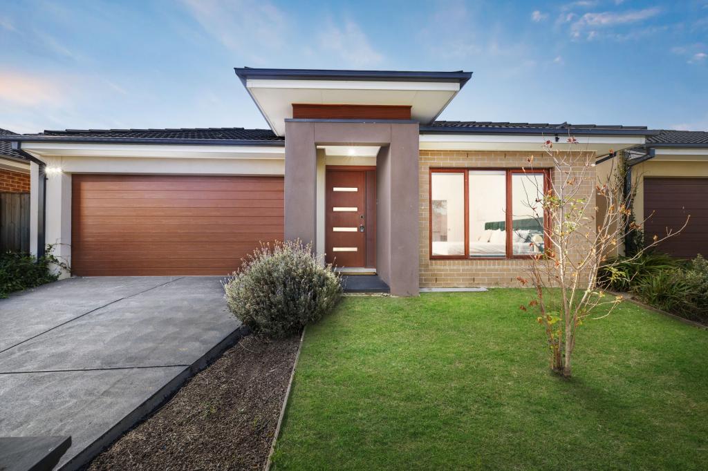 33 Powlett Dr, Clyde, VIC 3978