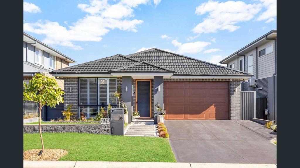 36 Sandalwood Cres, Colebee, NSW 2761