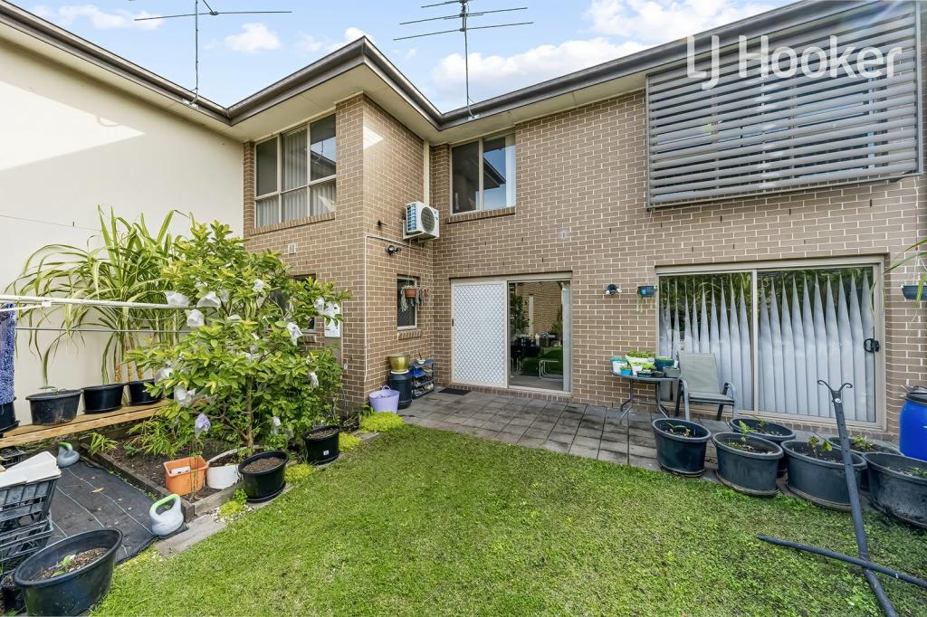 19 Newleaf Pde, Bonnyrigg, NSW 2177