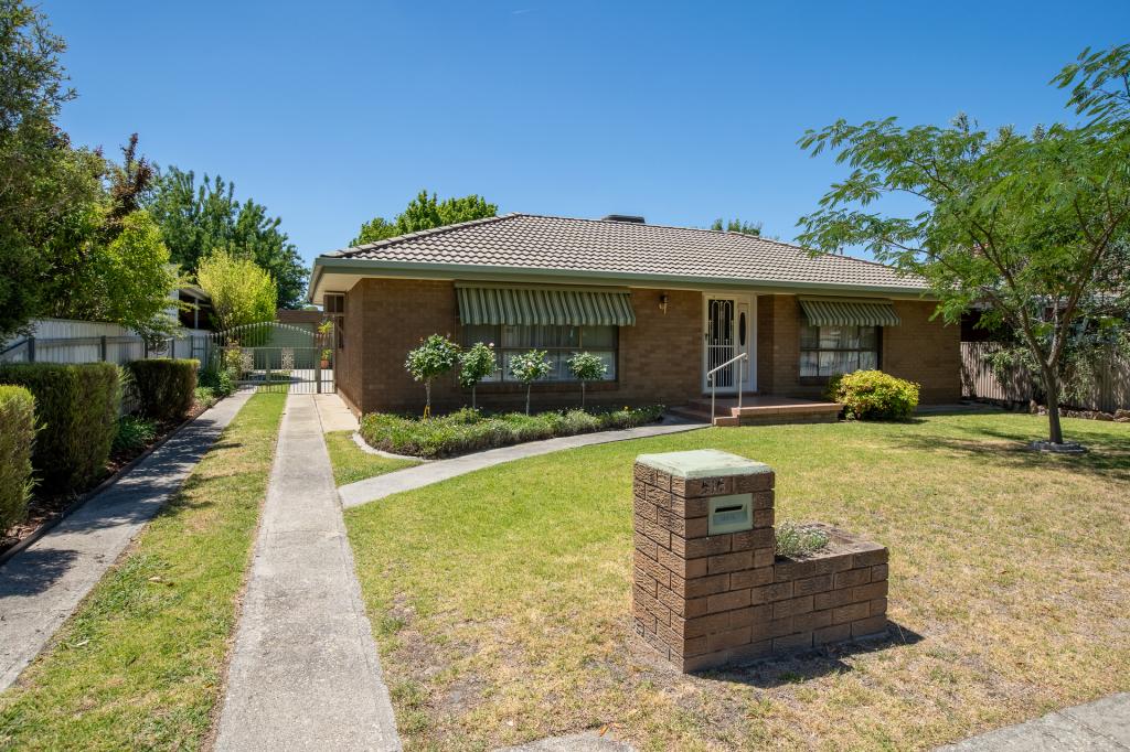 516 Prune St, Lavington, NSW 2641