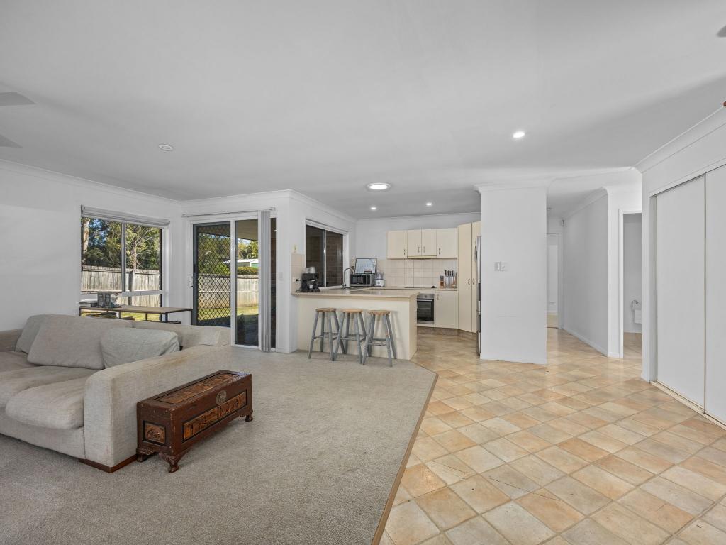 2 Branxton Ct, Redbank Plains, QLD 4301