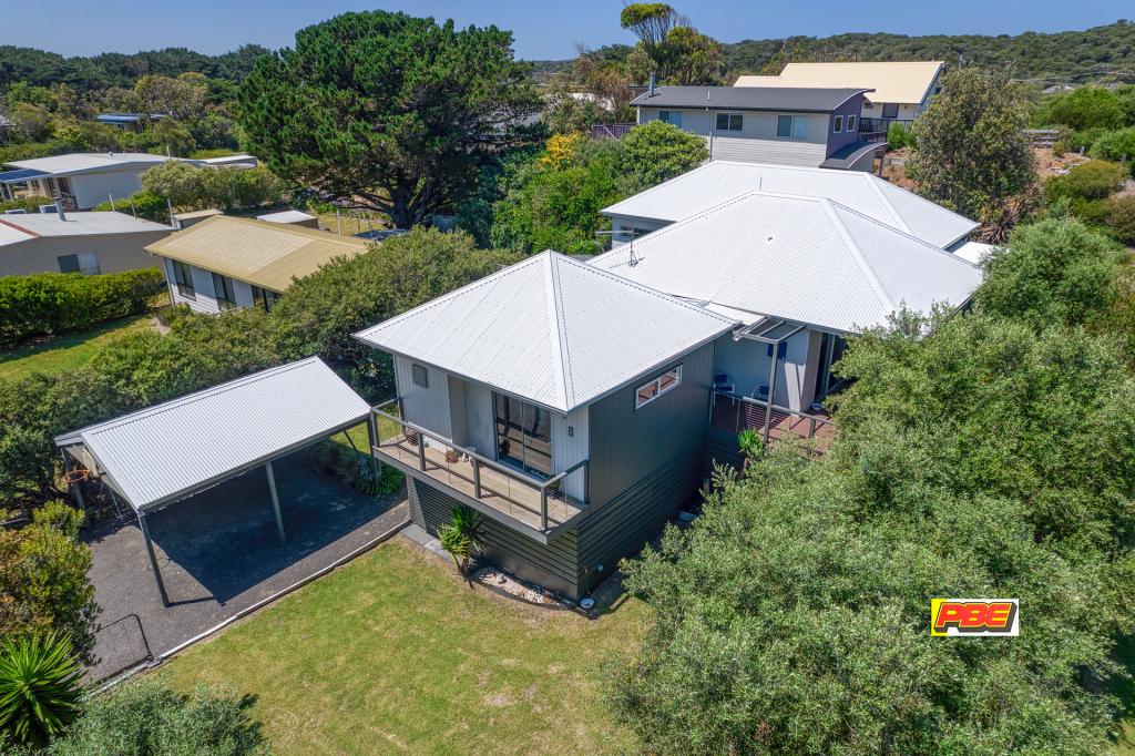 2 Saturn Pde, Venus Bay, VIC 3956