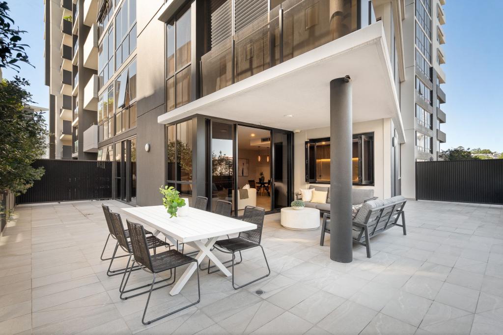 215/27 COMMERCIAL RD, NEWSTEAD, QLD 4006