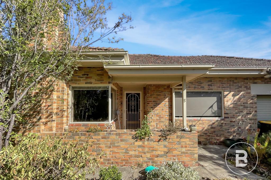 5 Stewart St, Newington, VIC 3350