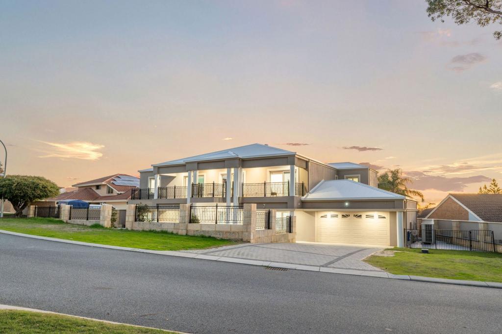 18 Mooring Cres, Ocean Reef, WA 6027