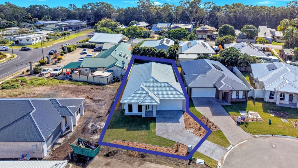 18 MALIBU WAY, TOOGOOM, QLD 4655